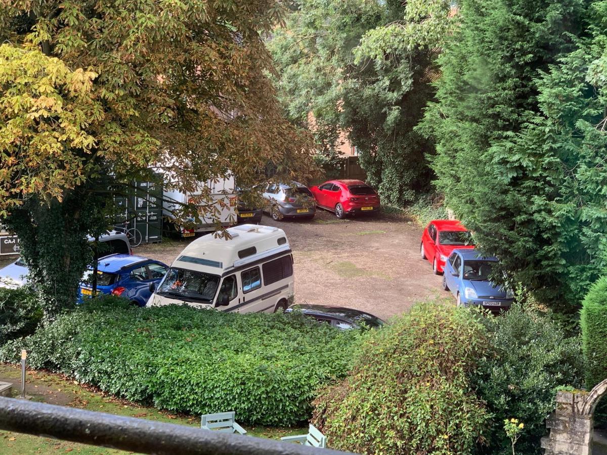 The York Priory Hotel Екстериор снимка