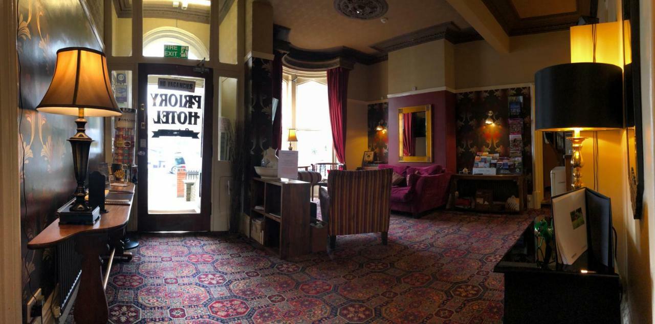 The York Priory Hotel Екстериор снимка