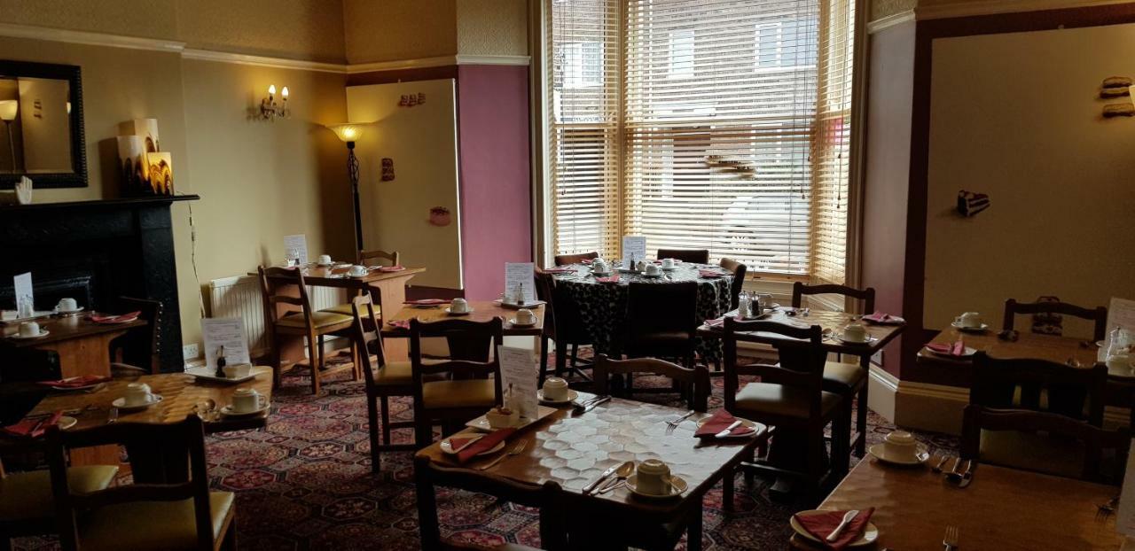 The York Priory Hotel Екстериор снимка