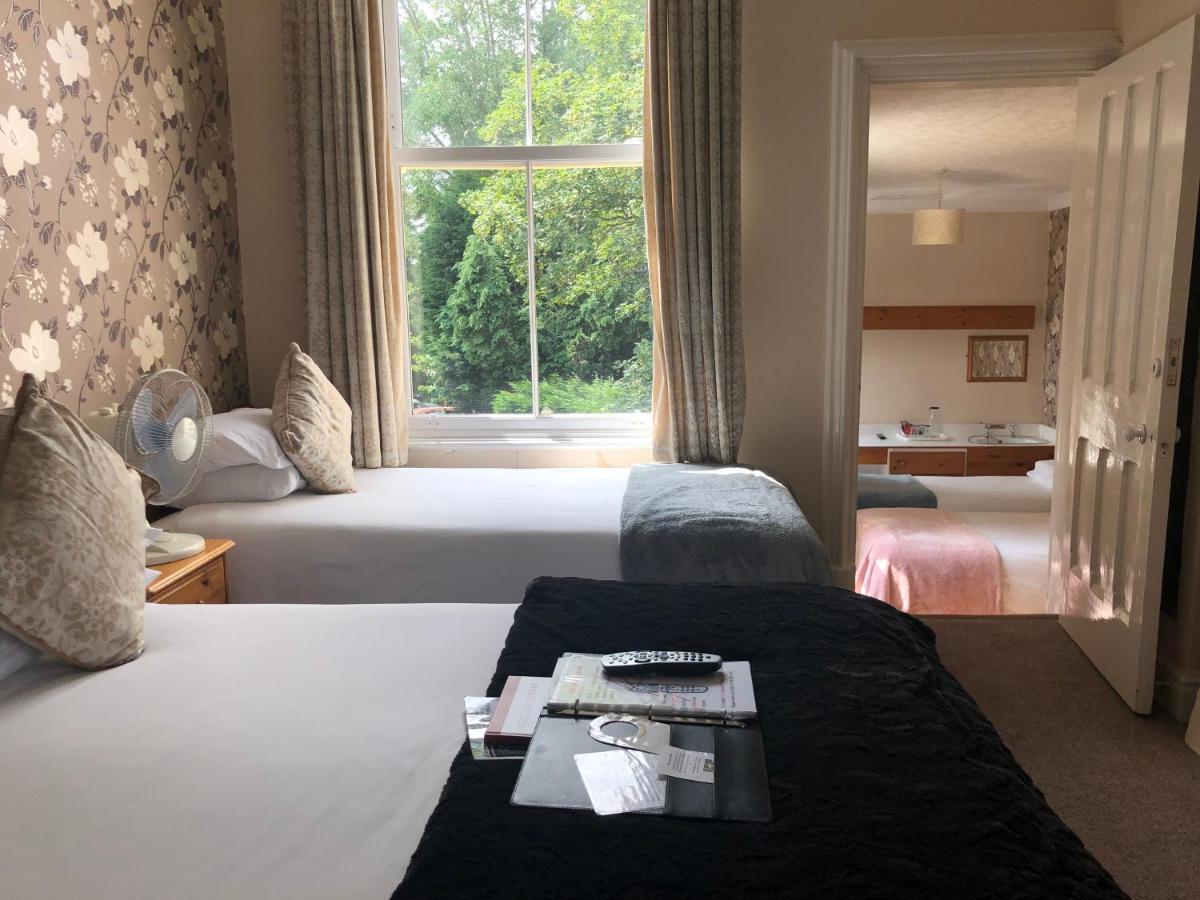 The York Priory Hotel Екстериор снимка